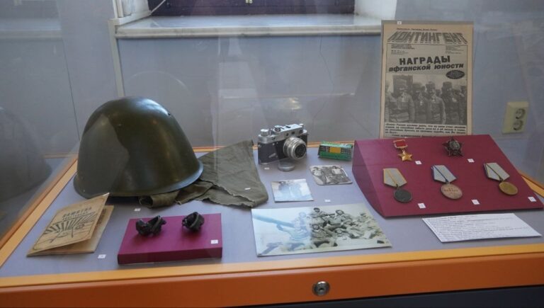    В Оренбурге открылась выставка «Герои Отечества: связь времен и поколений» Оренбуржье