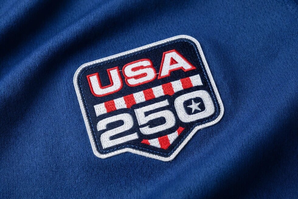 фото обложки: Associated Press