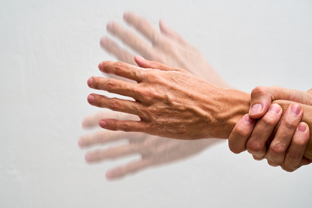 Как убрать тремор рук после длительного запоя. (источник изображения: freepik.com)