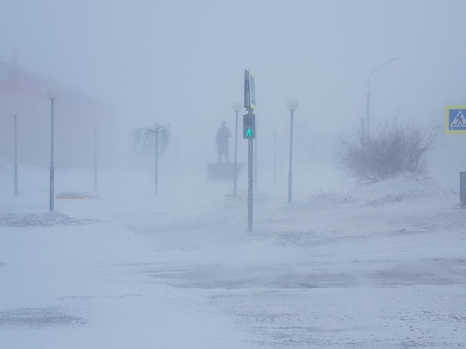    Основные работы по расчистке городских магистралей запланированы на ночное время. Олег АДАМОВИЧ
