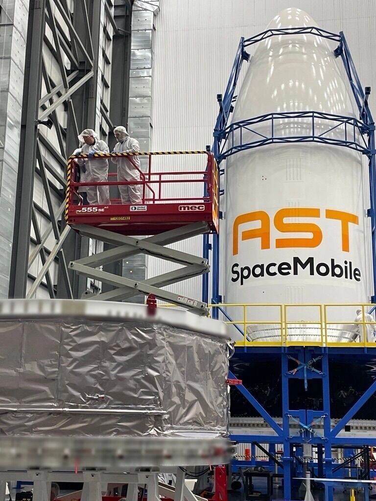 Спутник BlueBird V2 готов в запуску в конце февраля 2026 года   AST SpaceMobile