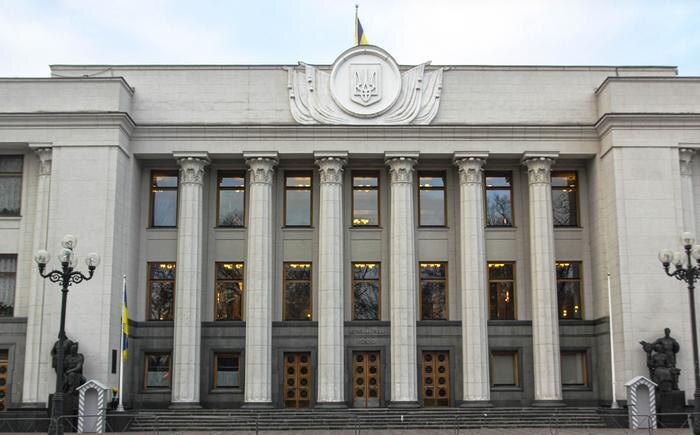 Обложка © Shutterstock / FOTODOM / Alkxandrowse