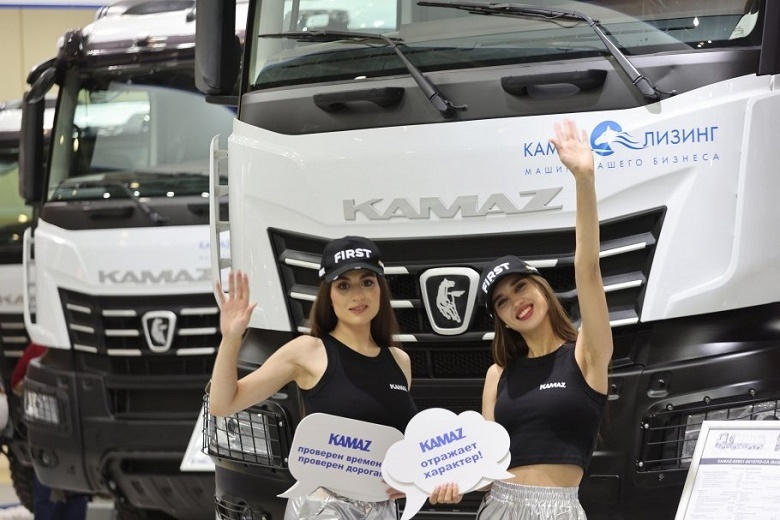    Новый магистральный тягач КамАЗ К5 на сборочном конвейере автомобильного завода