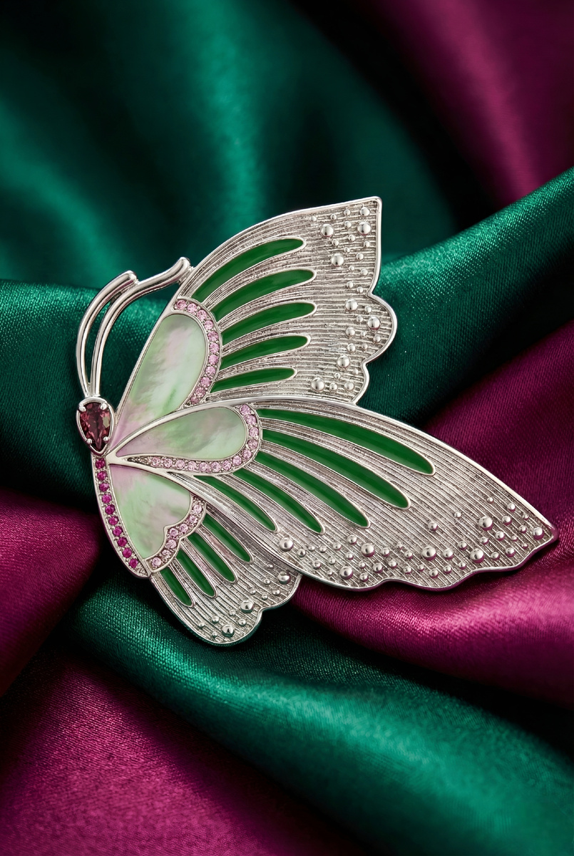 Брошь в виде Бабочки, бренд TRIORA