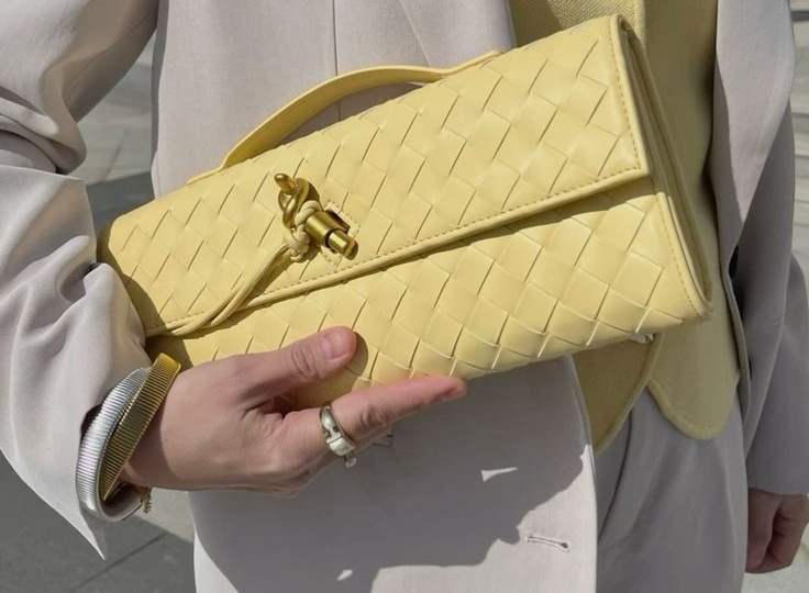 Никаких банальностей: 10 подарков на 8 марта, которые действительно удивят!