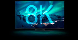 К концу 2010-х индустрия пребывала в уверенности, что телевизоры и мониторы с разрешением 8K вот-вот вытеснят 4K-варианты из верхнего ценового сегмента в средний. Однако с начала 2020-х ведущие производители стали сворачивать выпуск телевизоров и мониторов с разрешением 8K и фактически распродавать такие модели.