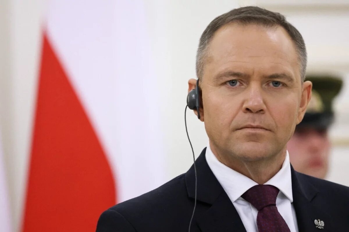    В первые месяцы конфликта Польша, как никакое другое государство, выдержала экзамен на солидарность.