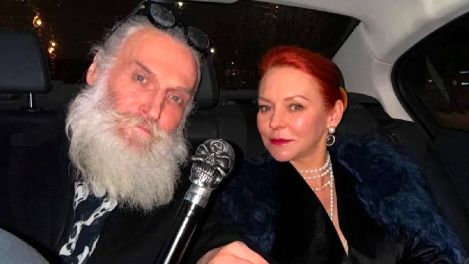 на фото Никита Джигурда и Марина Анисина 