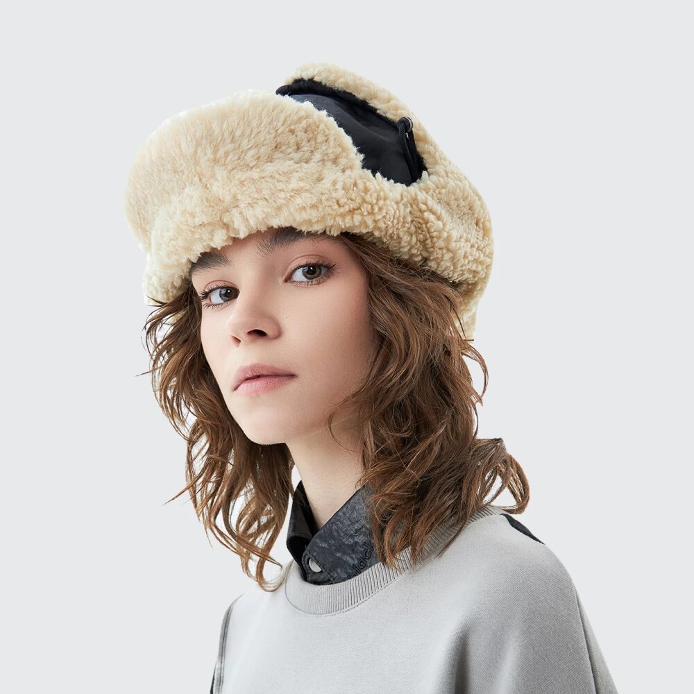    Фото: сайт бренда novayawear.com, ушанка