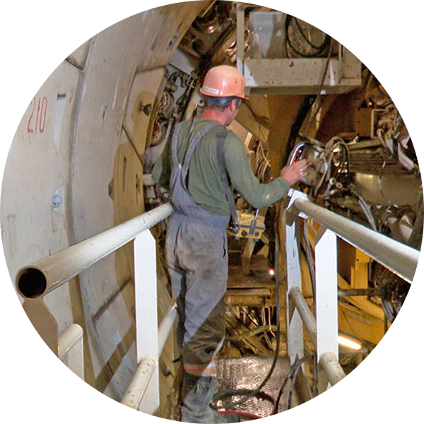 ТПМК «Алеся» во время проходки тоннеля. Вид изнутри