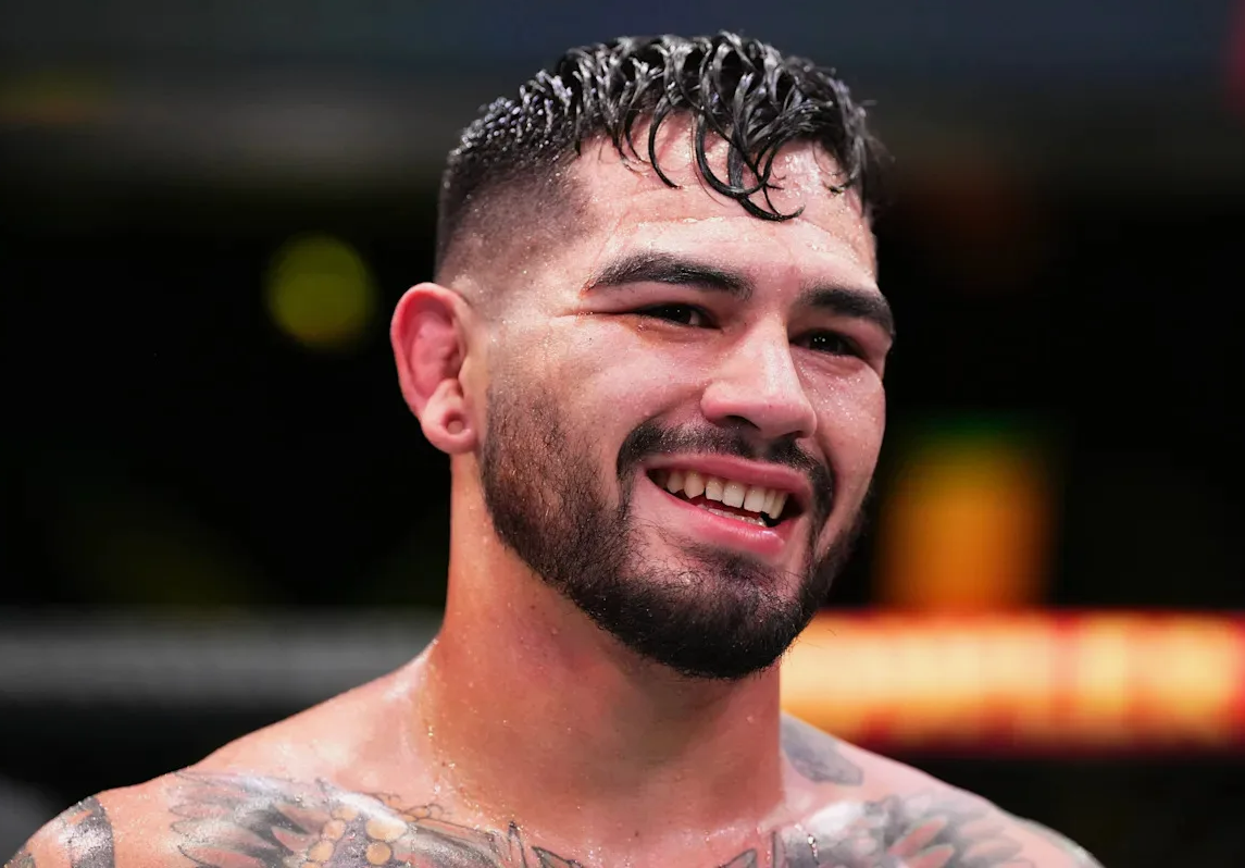 Энтони Эрнандес / https://s.yimg.com/ny/api/res/1.2/FeoqS0vW6EcSX_SmiUpxLA--/YXBwaWQ9aGlnaGxhbmRlcjt3PTEyMDA7aD04MDA7Y2Y9d2VicA--/https://s.yimg.com/os/creatr-uploaded-images/2023-05/fe6d6230-f4db-11ed-bddb-ab5e1a75ab9d