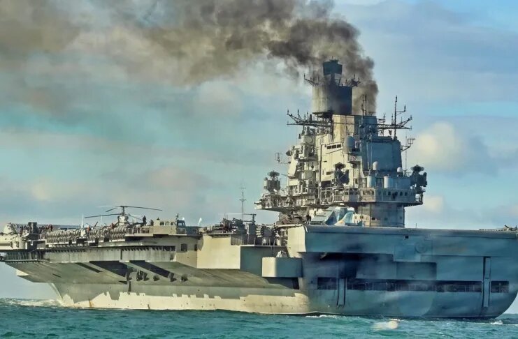    фото: Aircraft Carrier Admiral Kuznetsov Russian Navy. Image Credit: Creative Commons.