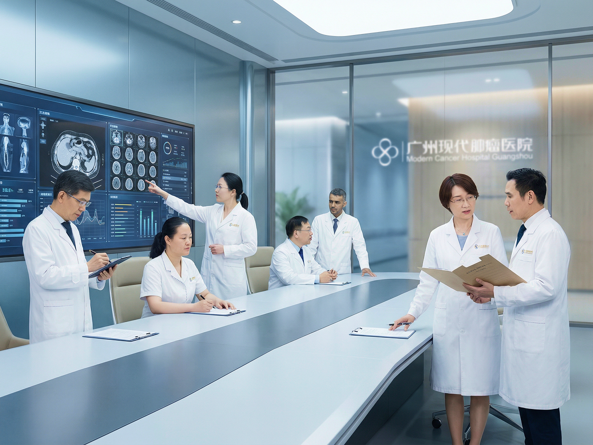 Команда мультидисциплинарного консилиума St.Stamford Modern Cancer Hospital