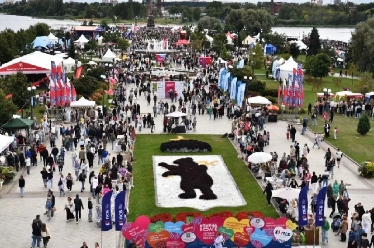    Евраев представил туристические перспективы Ярославской области в СберСити