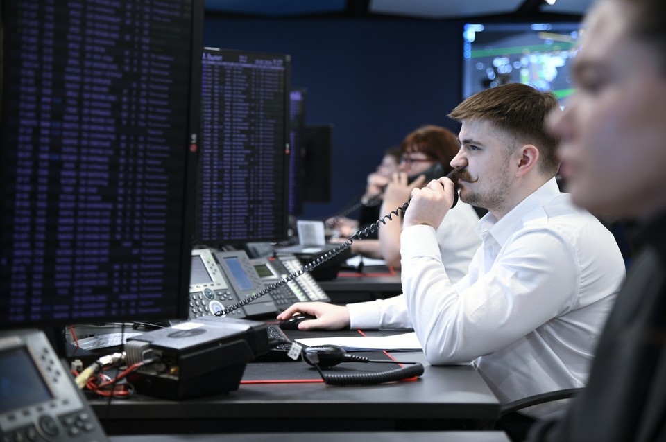    Чтобы один самолет вылетел вовремя, синхронно должны сработать 27 различных процессов. Алексей БУЛАТОВ