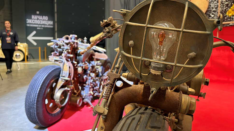 Мотоциклы поделены на три тематические группы: «Рожденный в СССР», «Сделано в России» и «Мировые легенды».📷Фото: Анна Килимник