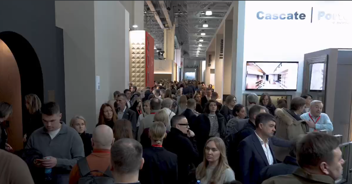 Кадры с выставки ARTDOM 2026. Тут можно оценить количество посетителей