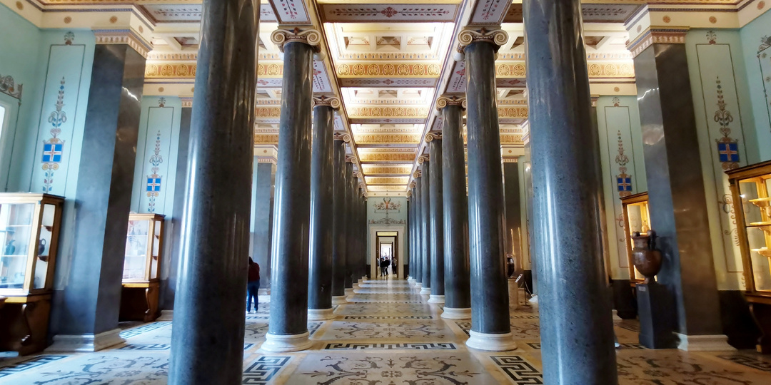 Эрмитаж. Двадцатиколонный зал. Отблески Эллады