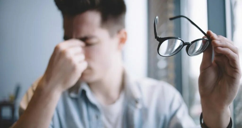 «Экраны съедают зрение?» Как вернуть глазам ясность после 40 без операций и дорогих капель