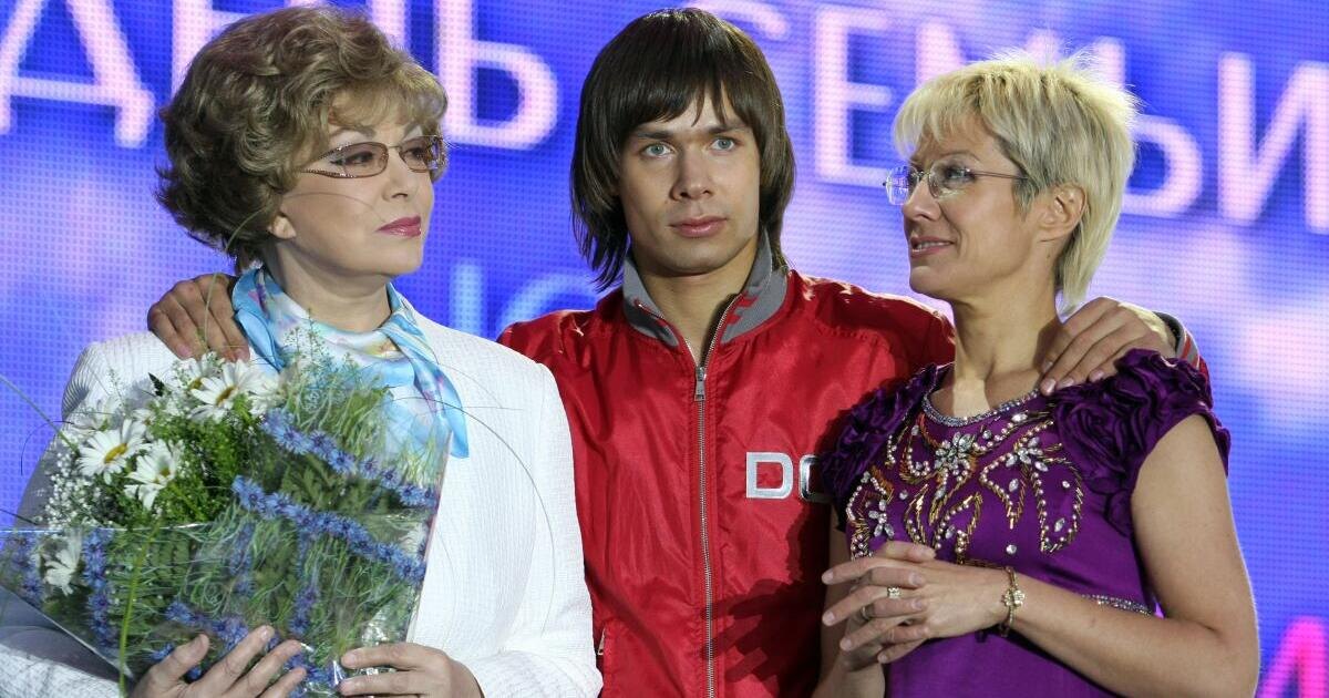 О зависимости Стаса родные узнали только когда он уже был знаменитым на всю страну.