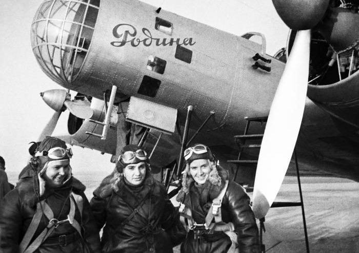 Полина Осипенко, Валентина Гризодубова и Марина Раскова