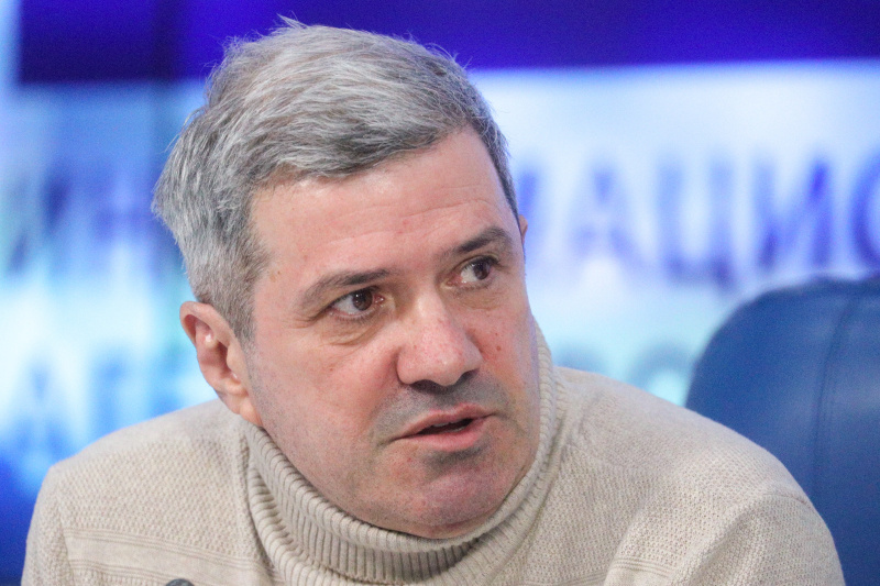 Михаил Шахназаров