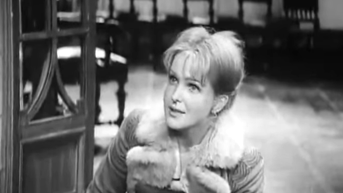 Кадр из кинофильма "Дети Ванюшина", 1973 г., режиссер и сценарист Евгений Ташков, композитор Андрей Эшпай (скриншот)