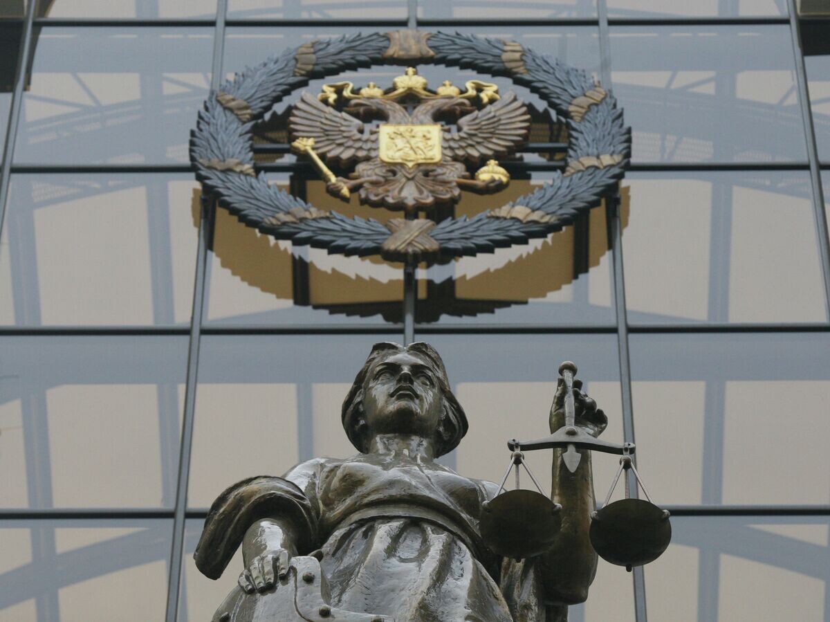    Верховный суд оставил в силе приговор капитану Захаркину | © РИА Новости / Алексей Куденко