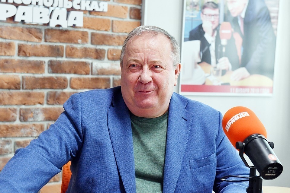    Юрий Скуратов Иван МАКЕЕВ