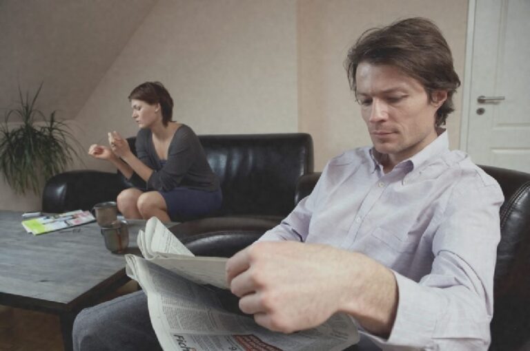    Иллюстрация к материалу: Штрафы за бездетность: сенатор Новиков считает меру дискриминационной