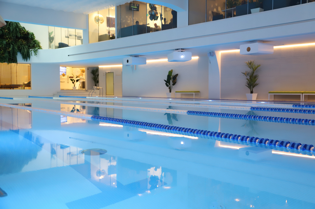 Бассейн фитнес-клуба Savoy Wellness Итальянский квартал