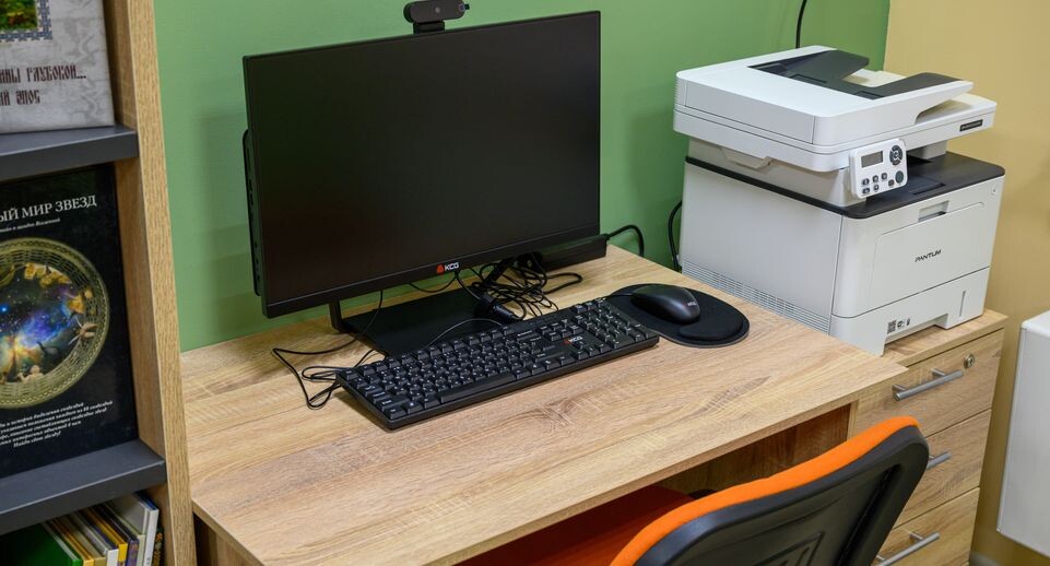    Компьютер в Центральной библиотеке имени А.С. Пушкина после капремонта в Ногинске Богородского округа / Медиасток.рф