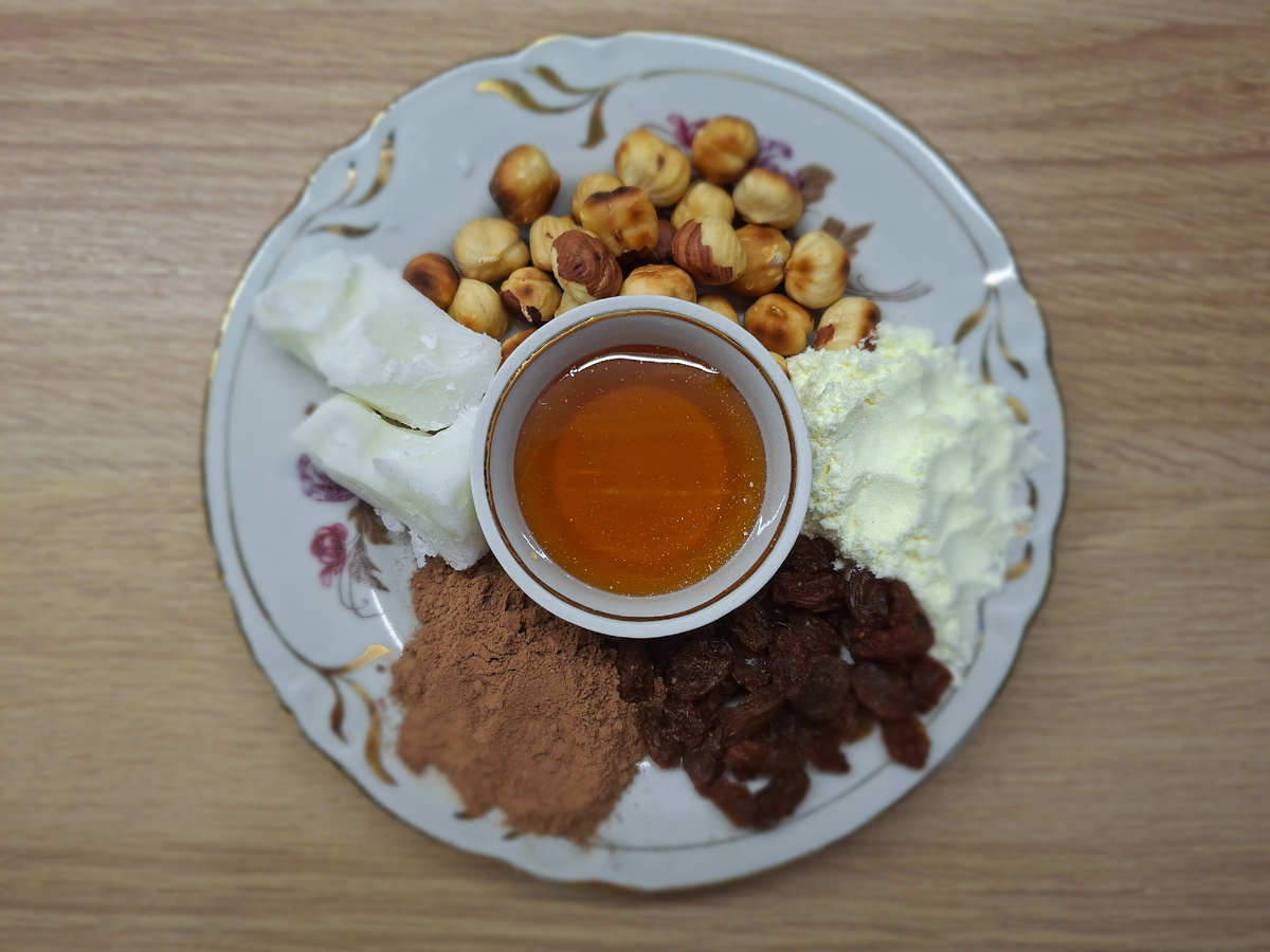 Орешки и сухофрукты можно брать любые 🤗