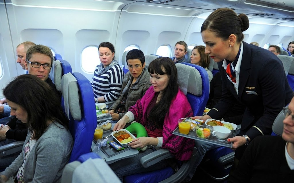 Питание в поездах и самолетах: почему HPP — единственное безопасное решение для транспорта / Изображение: AlphaChef