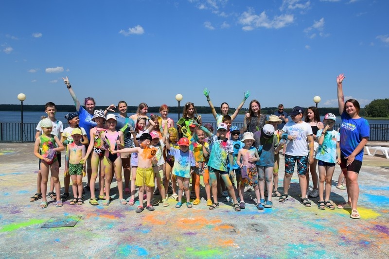 Дети 6-15 лет все лето развлекаются с вожатыми на базе отдыха "Лагуна Юг"