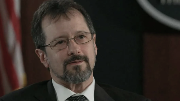 Шон Майкл Киркпатрик — американский специалист по лазерам и материаловедению, который был первым директором Управления по разрешению проблем с аномалиями Министерства обороны США (AARO).