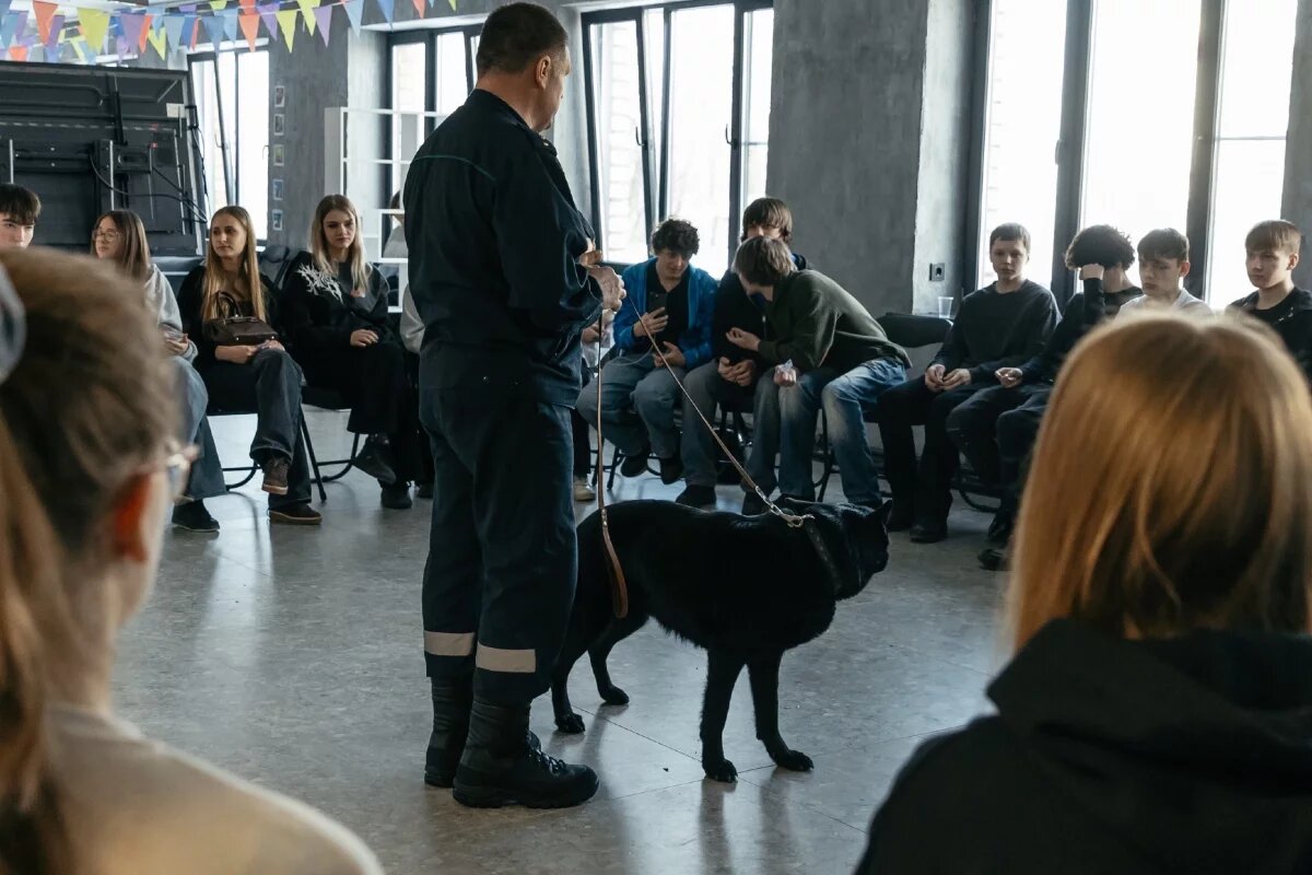    Военно-патриотический фестиваль профессий прошел в Пскове