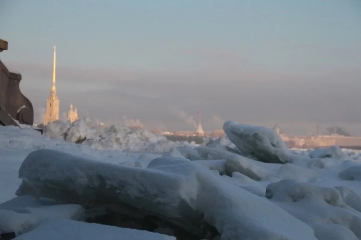    В Новосибирской области из-за схода снега с крыши погиб человек