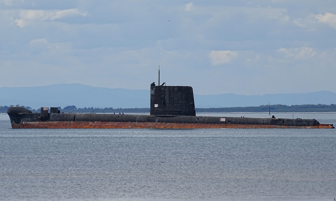 Лодка так и не стала музеем