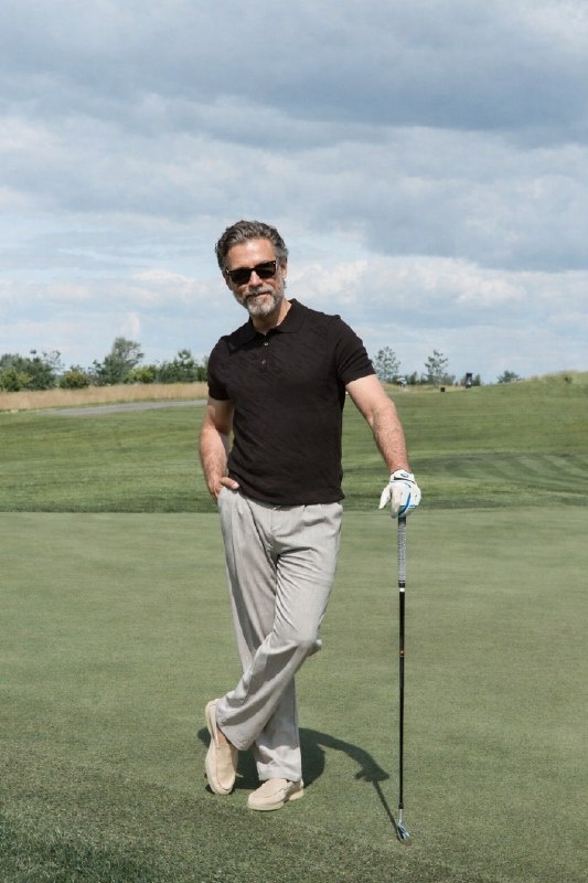 Брюки багги отличный вариант для комфортного и непринужденного образа на отдыхе