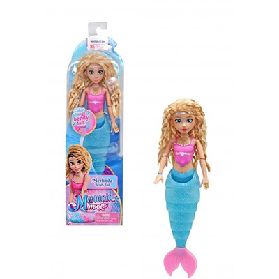 Особенности:
- подвижные части тела
- красивый наряд
- густые длинные волосы
- качественная детализация
- героиня из мультика NETFLIX
- заводной кончик хвоста, при помощи которого кукла может плыть по воде
- механизм работает без батареек, только с помощью инерции
- шарнирная
- шар в виде жемчужины с загадкой, внутри которого спрятано красивое колье для куклы