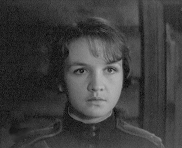 В 1965 году Мещерякова окончила ВГИК (мастерская А. Шишкова); фото: кадр из фильма «Сердце друга» (1966) 