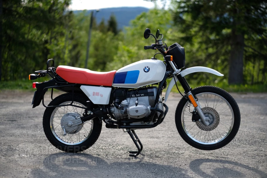 BMW R80G/S — первая в мире попытка скрестить эндуро с обычным туристическим байком. Источник