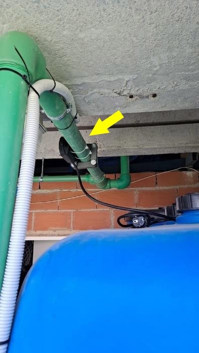 Ферритное противонакипное устройство устаовлено на трубе Ду50