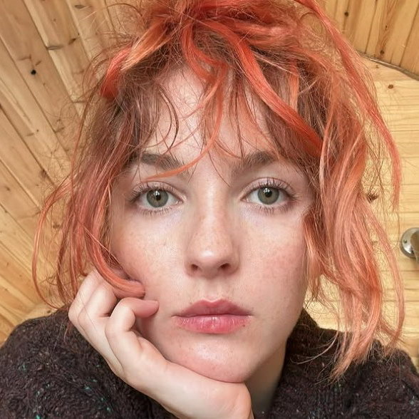     Энн Скелли сыграет в приквеле «Убивая Еву»