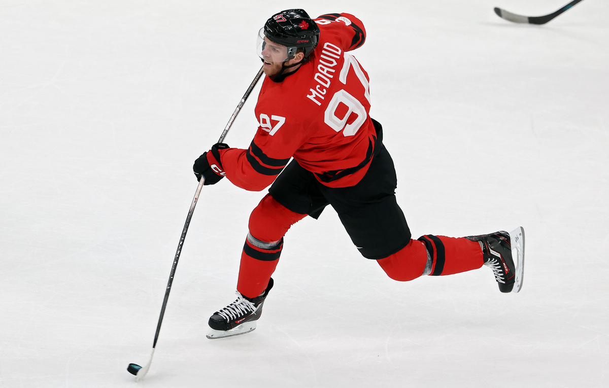    Нападающий сборной Канады Коннор Макдэвид  Jamie Squire/Getty Images