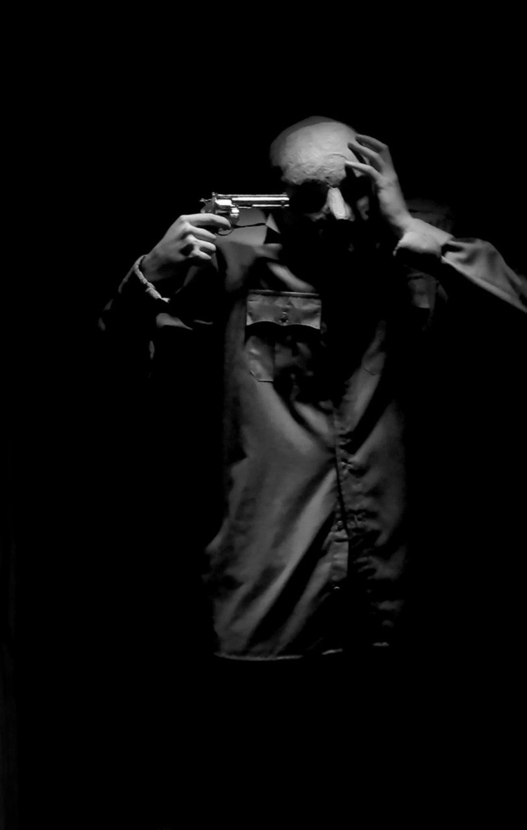 Фото с репетиции спектакля "-БЕГ-" (фотоальбом  VECTOR в ВК) 