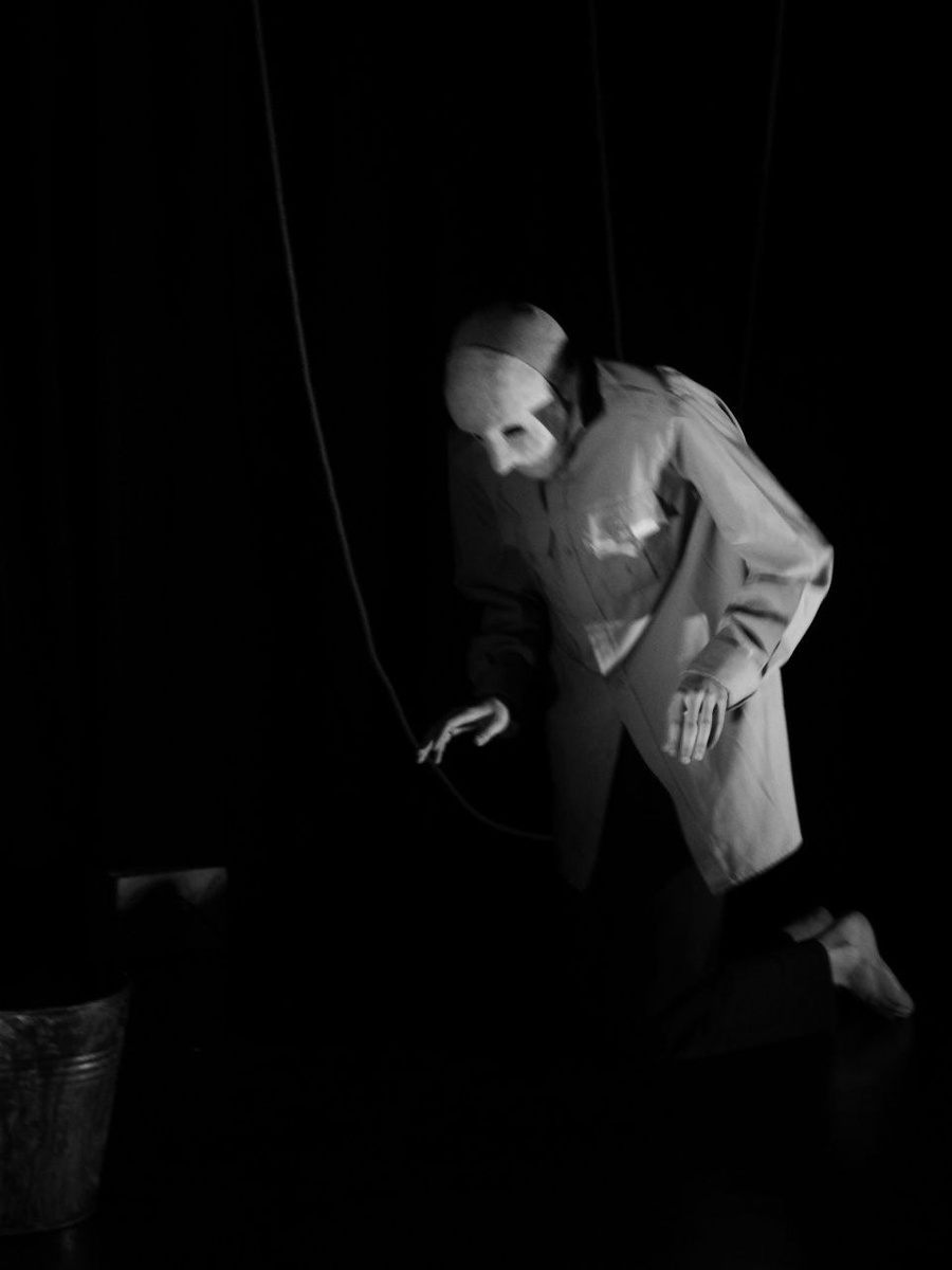 Фото с премьеры "-БЕГ-" 14 сентября (фотоальбом  VECTOR в ВК) 