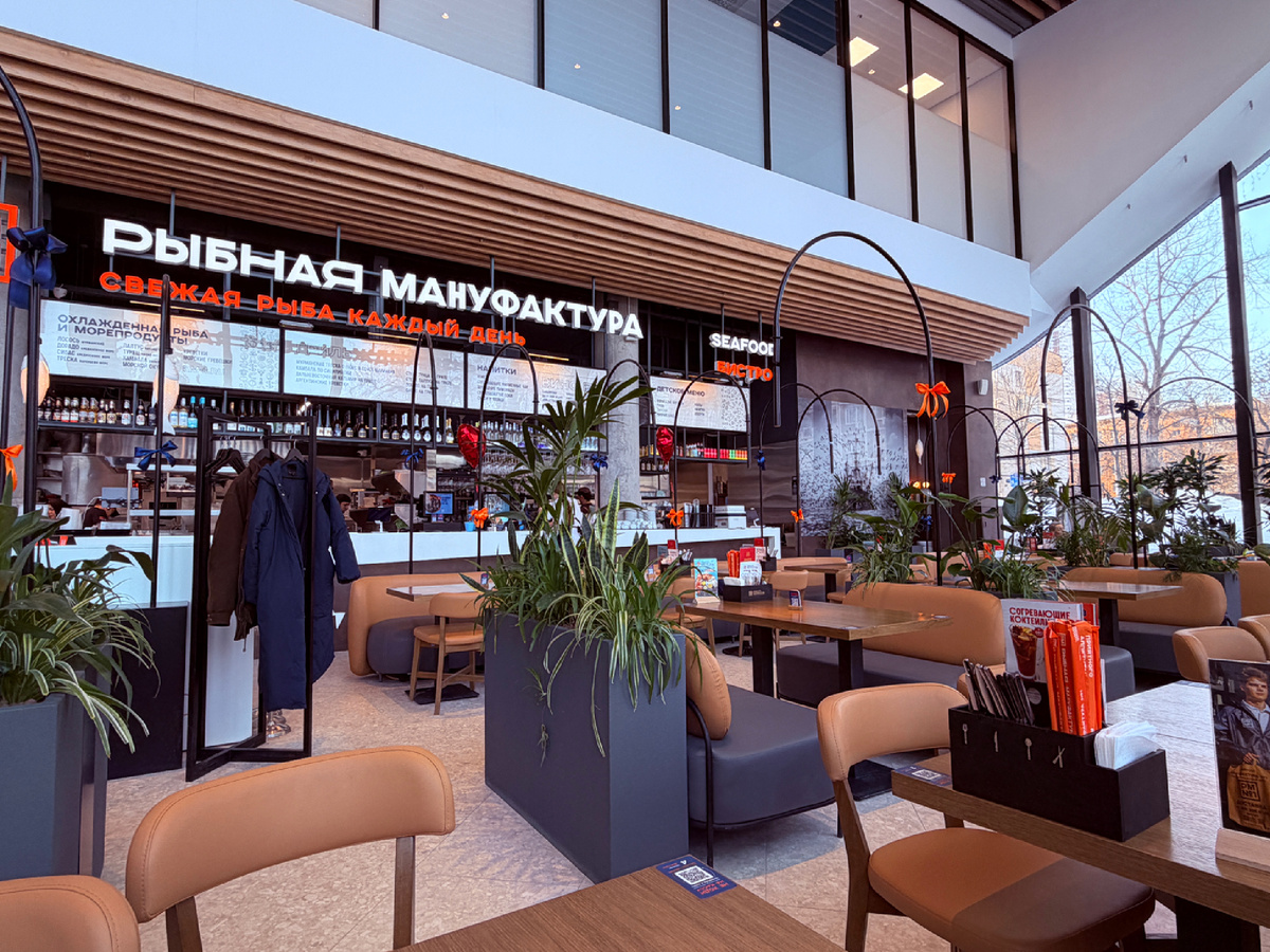 Ресторан Рыбная мануфактура в Москве. Фото автора канала Соло-путешествия
