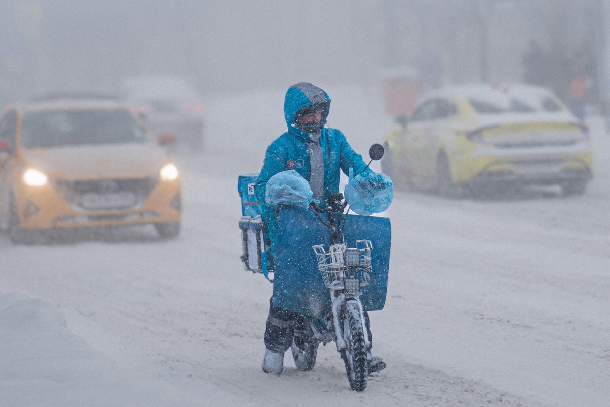     В Москве установлен абсолютный рекорд: сугробы в столице достигли 80 сантиметров